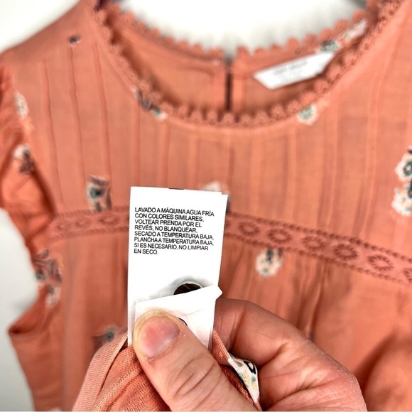 Lucky Brand Pink Crochet Floral Top Pleated Bodice Flutter Sleeve Size Large - Picture 8 of 17